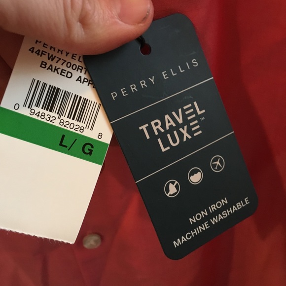 Salmon Perry Ellis non-iron Shirt - Picture 4 of 7